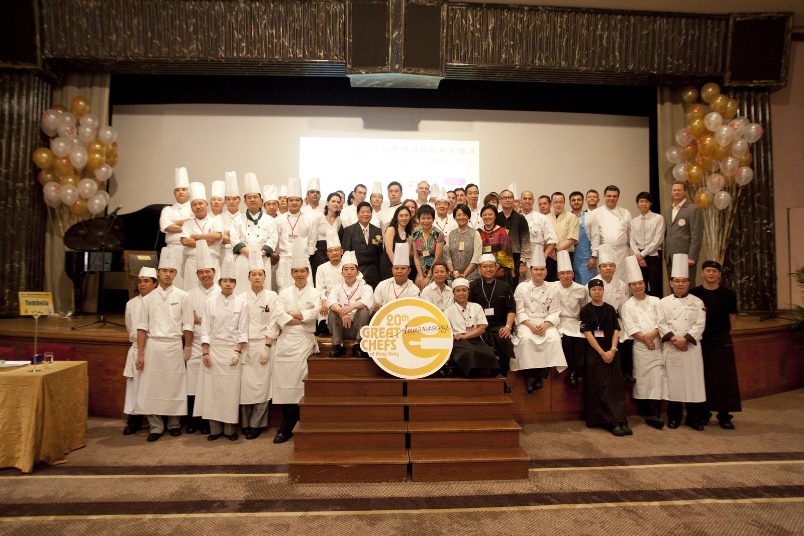 Thumbs up to all the great chefs whose signature dishes were highly appreciated by the gourmets