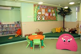 Resource Library, where audio-visual materials and toys are available for parents borrowing, is a place for parents to share with each other.