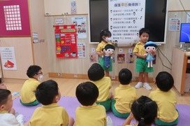 协康会上海总会康苗幼稚园，於国际培幼会（香港）的「守护儿童学校」支援及嘉许计划中，获得「守护儿童优质学校」认证，是五十间获嘉许幼稚园的其中之一。