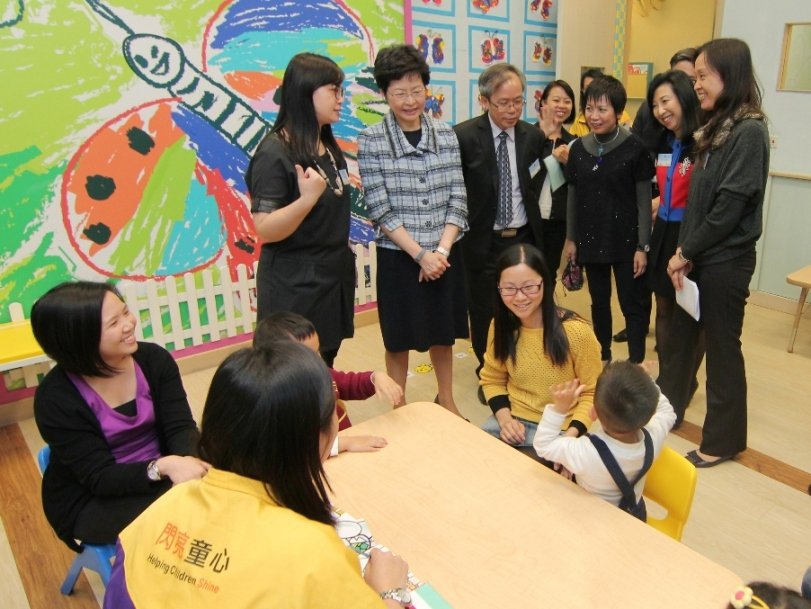 Photo 4 in Chief Secretary Examines Heep Hong's Pilot Kindergarten Support Programme