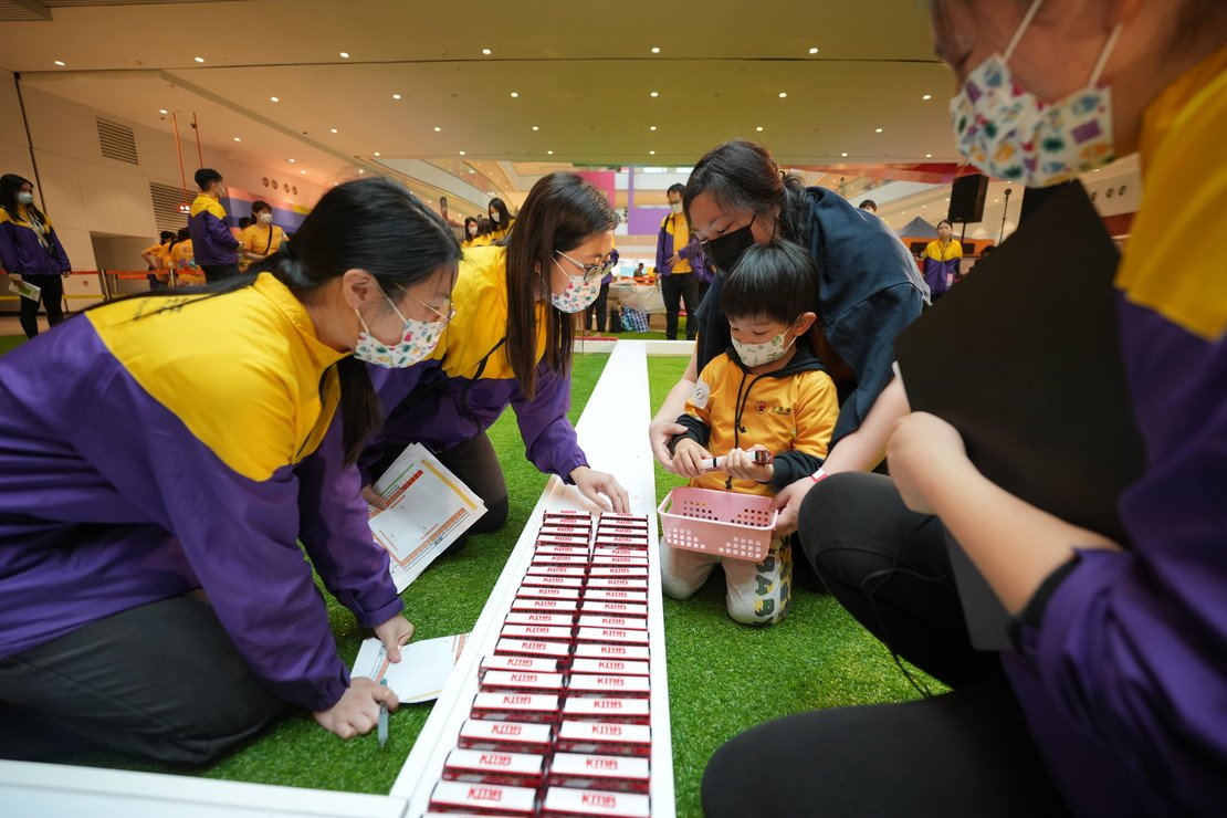 Photo 3 in SEN children and parents refresh the Guinness Record for "The Most Toy Cars Assembled Record"