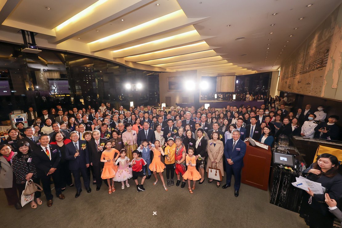 政府及超過超過150位企業,學院及基金會代表共聚一堂,實踐「康護幼苗展未來」的共同願景。