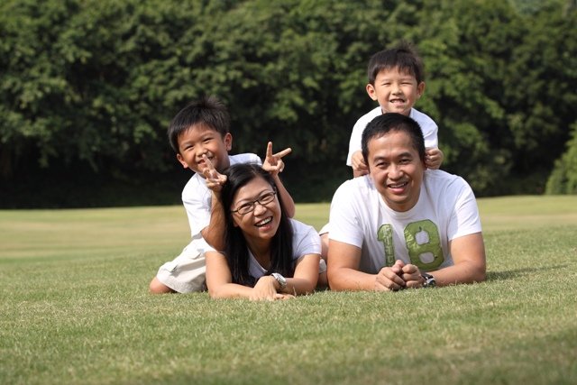 Photo 1 in Heep Hong Society Honoured with Silver Award in ‘2012 Asian Award for Advancing Family Well-Being'